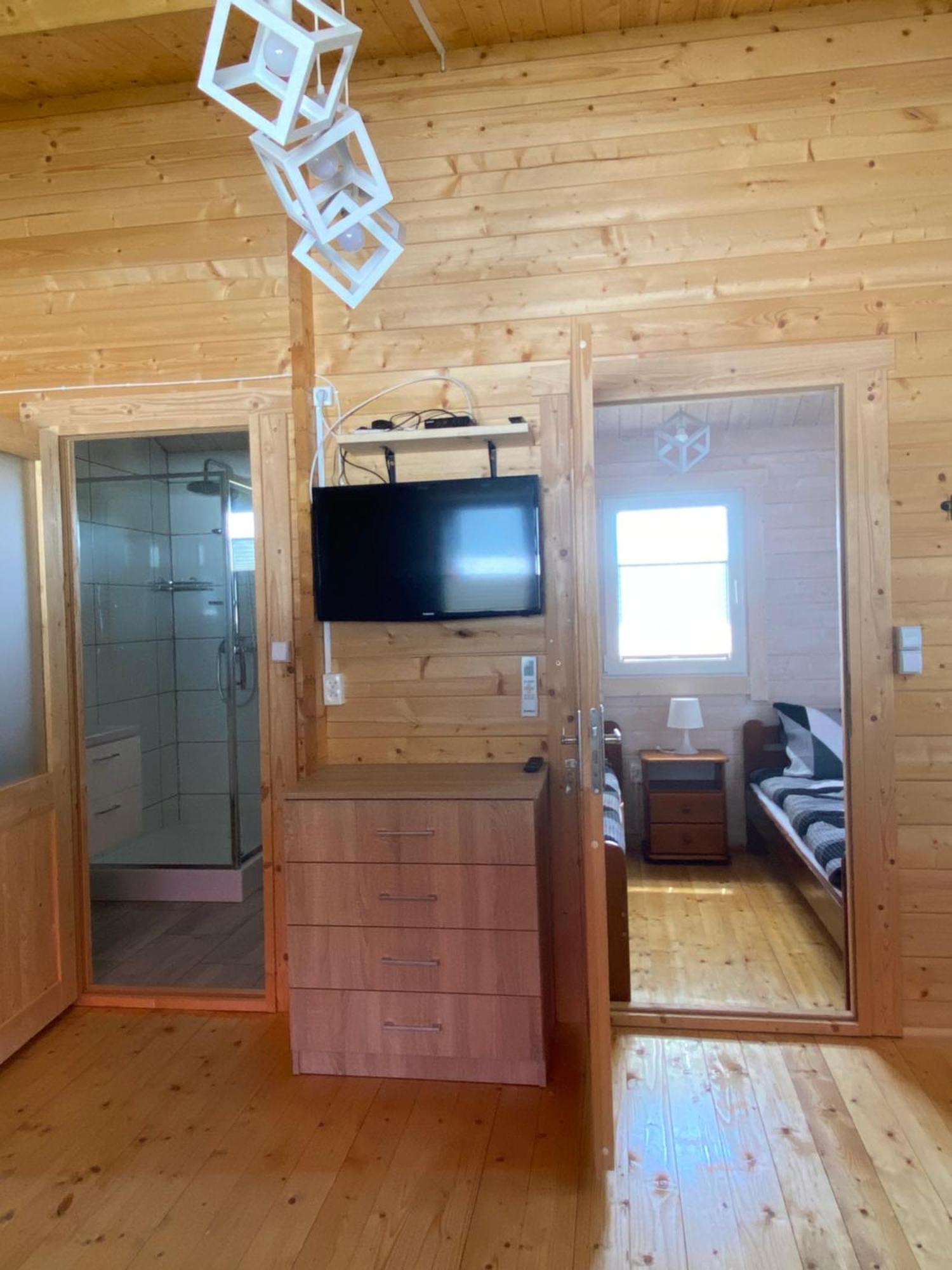 Pokoje I Domki Wiktoria Bedzino Exteriér fotografie