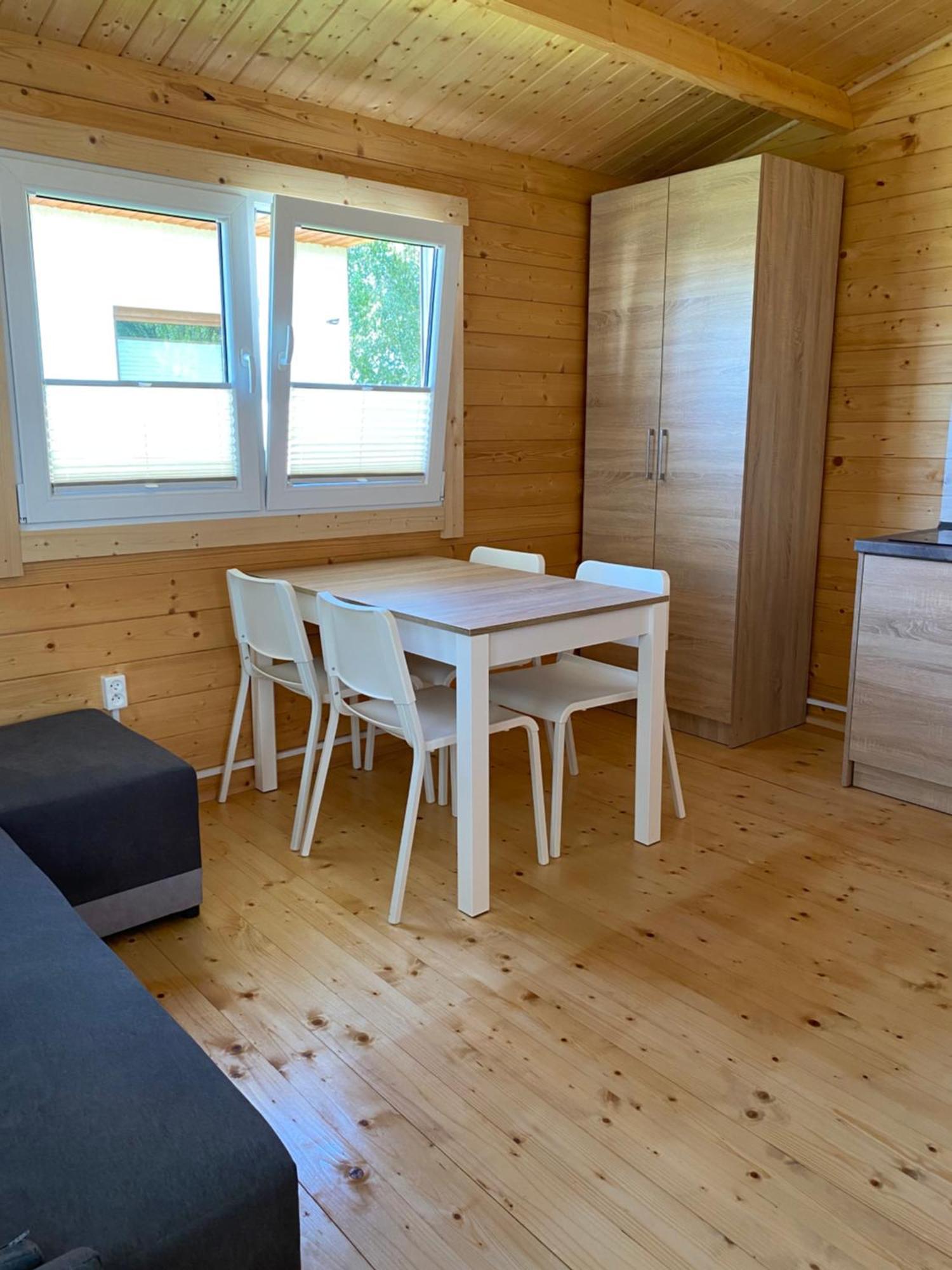 Pokoje I Domki Wiktoria Bedzino Exteriér fotografie